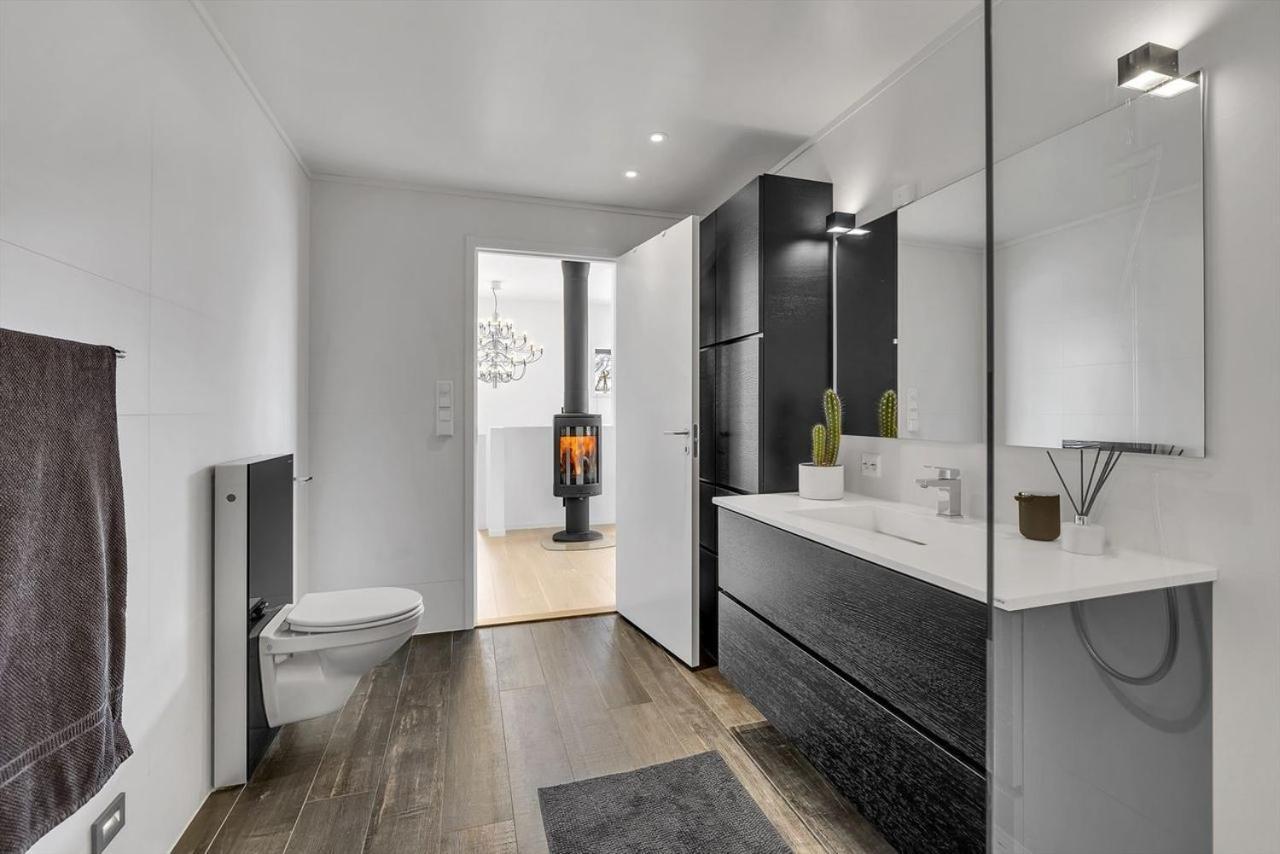 Kais Sauna, Jacuzzi, Cinema And Balcony House! Central Location 特罗姆瑟 外观 照片