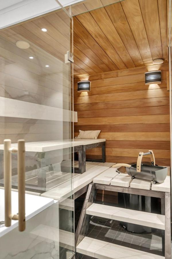 Kais Sauna, Jacuzzi, Cinema And Balcony House! Central Location 特罗姆瑟 外观 照片