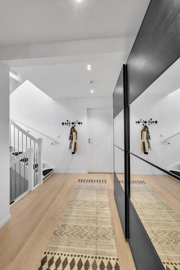 Kais Sauna, Jacuzzi, Cinema And Balcony House! Central Location 特罗姆瑟 外观 照片