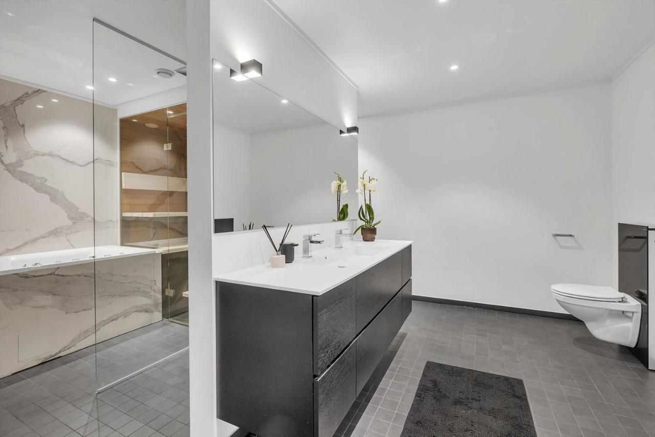 Kais Sauna, Jacuzzi, Cinema And Balcony House! Central Location 特罗姆瑟 外观 照片